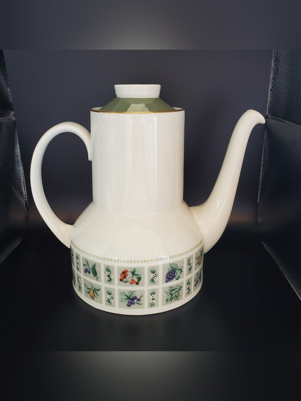 Mid Century Royal Doulton Tapestry Pattern Coffee Pot. Made In England. EUC.